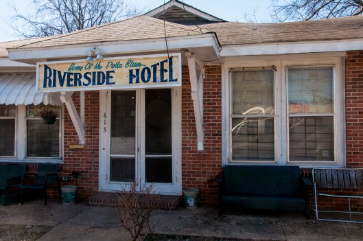 Riverside Hotel