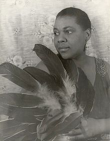 Smith in 1936. Photo by Carl Van Vechten