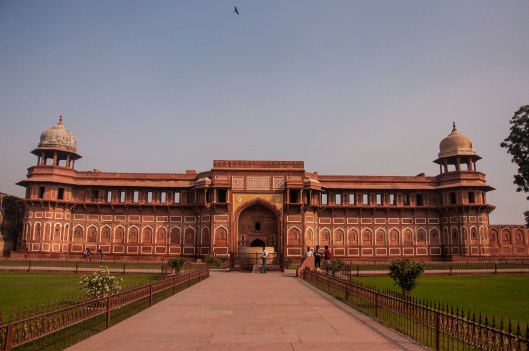 red-fort-bldg