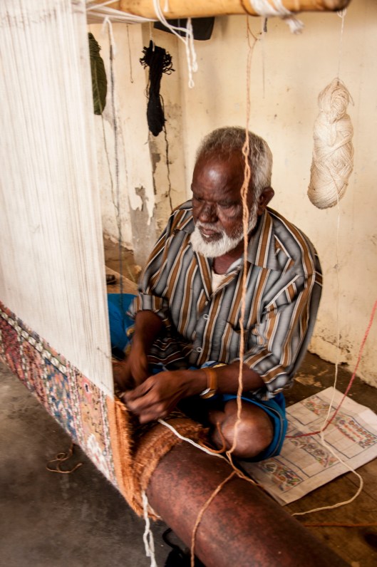 rug-weaver-jaipur